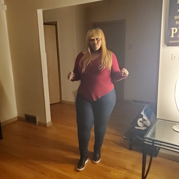 Meet your Posher, Joy - Picture 13 of 15